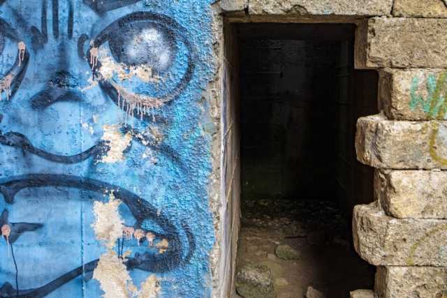 Torre a Mare, sotto la statale 16 c'� un sito scavato nel Neolitico: � la Grotta della Tartaruga